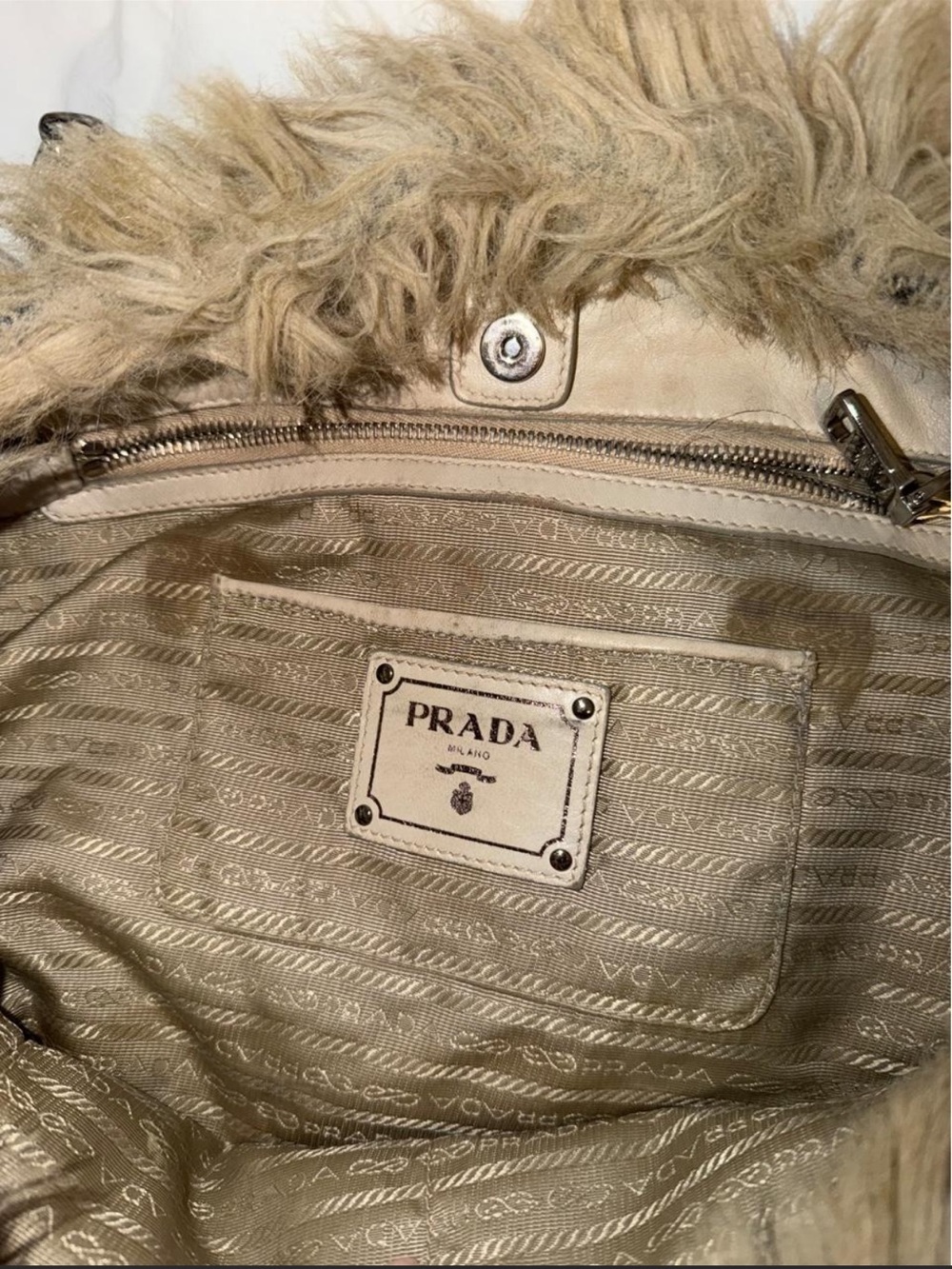 Prada Faux Fur Eco Pelliccia - Picture 3 of 8